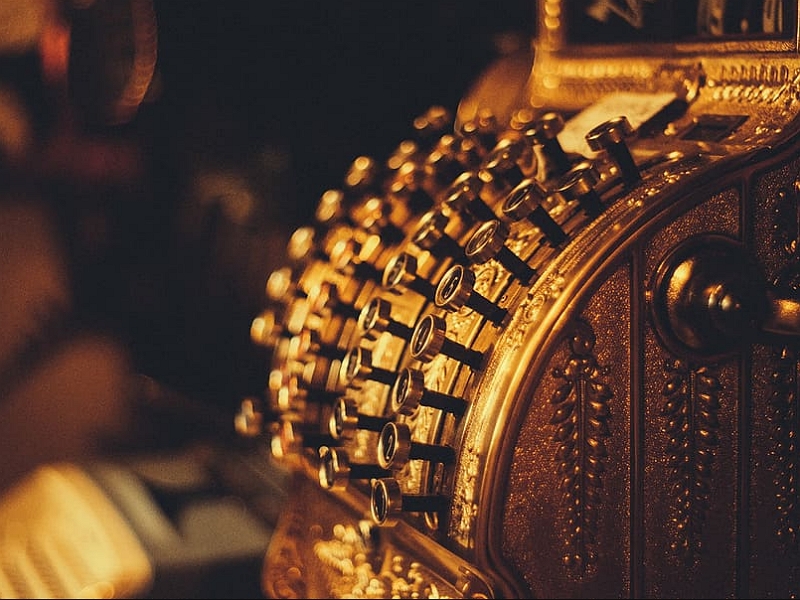 Sejarah Perkembangan Mesin Kasir yang Merevolusi Bisnis Restoran di&nbsp;Indonesia